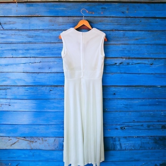 Vintage Toni Todd White Dress/Easter/Wedding Dress With Floral Embroidery - Picture 7 of 7